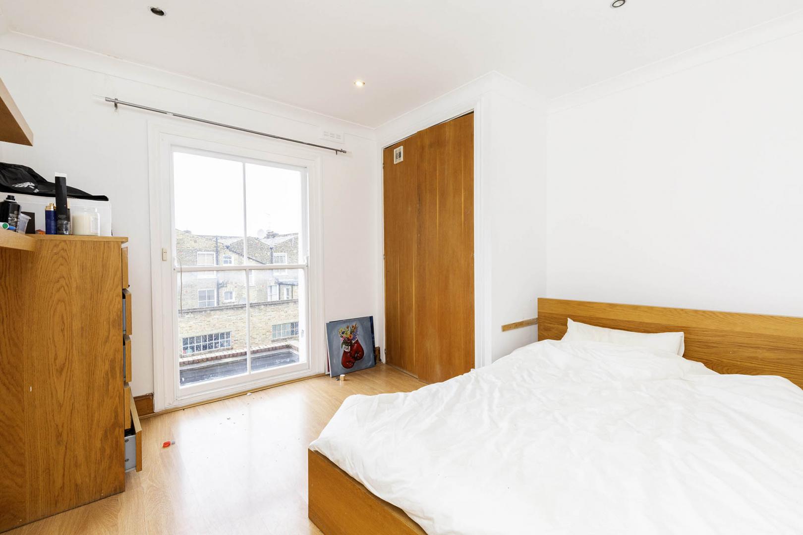 			1 Bedroom, 1 bath, 1 reception Flat			 Malvern Road, Maida Vale